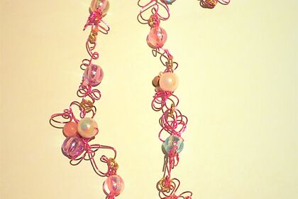 天使のワイヤーネックレス